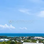 Promo ! La Villa Caraibes Avec Jacuzzi Et Proche De La Plage Du Bourg !