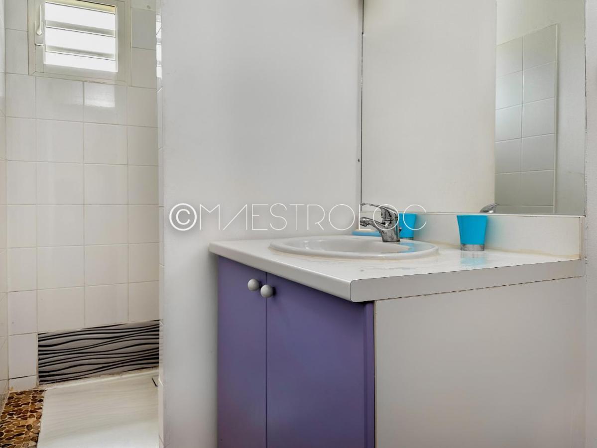 Promo ! La Caraibes Avec Jacuzzi Et Proche De La Du Bourg ! *