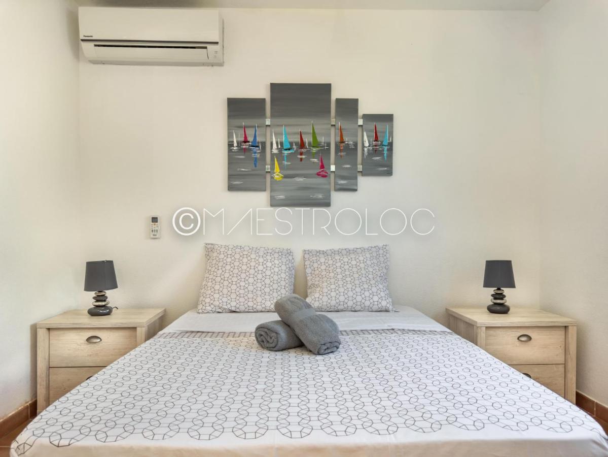 Promo ! La Caraibes Avec Jacuzzi Et Proche De La Du Bourg ! Villa
