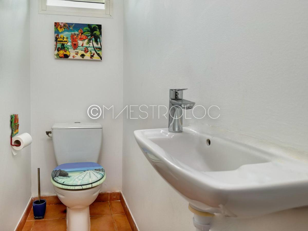 Promo ! La Caraibes Avec Jacuzzi Et Proche De La Du Bourg ! Villa *