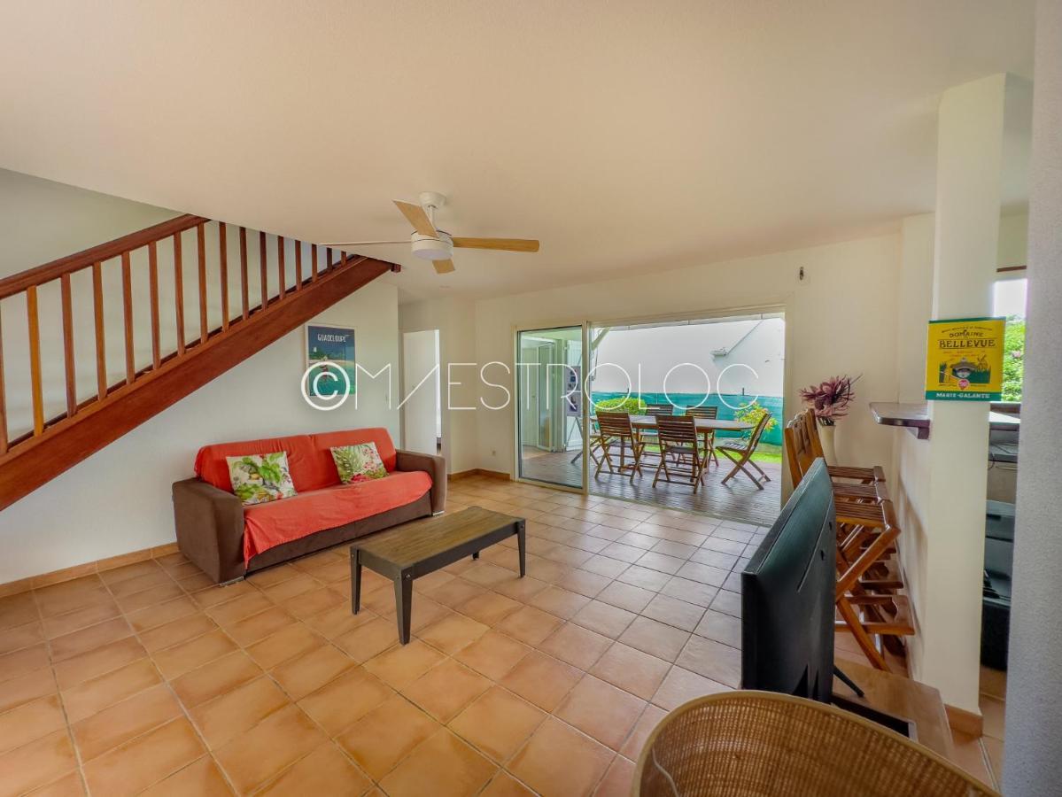 Villa Promo ! La Caraibes Avec Jacuzzi Et Proche De La Du Bourg !