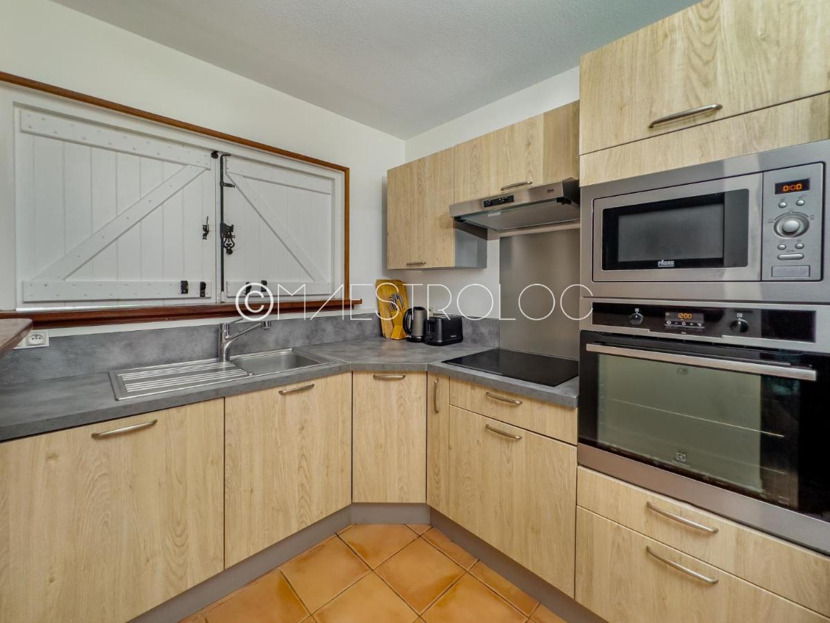 Promo ! La Caraibes Avec Jacuzzi Et Proche De La Du Bourg ! Villa